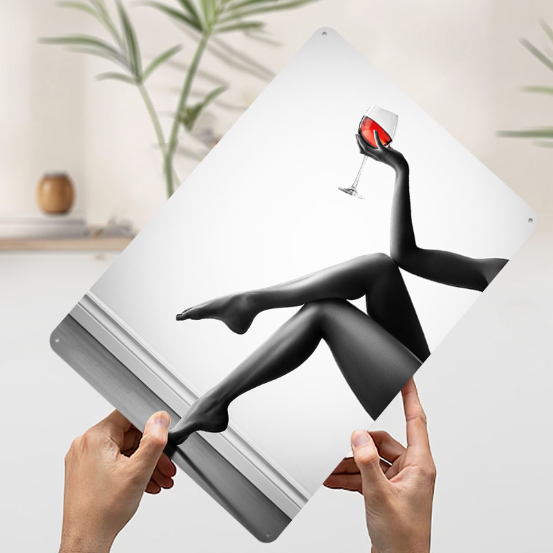 Elegante vrouw met wijnglas bl - Women Accessories Poster recensie en prijs