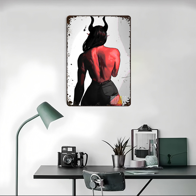 Roodgekleurde demonenvrouw ach - Women Accessories Poster recensie en prijs